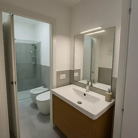 Oca Bianca - Cozy トリエステ